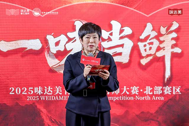 中国烹饪大师、世界中餐业联合会中国服务专业委员会秘书长 王朝辉